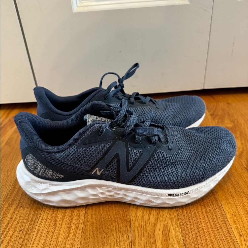 New Balance Dark Blue Fresh Foam Arishi Sneakers